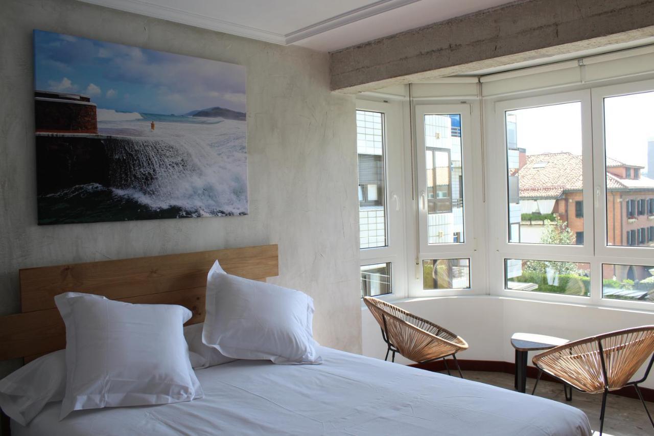 Apartamentos Zarautz Playa, Con Piscina Y Garaje Exterior photo
